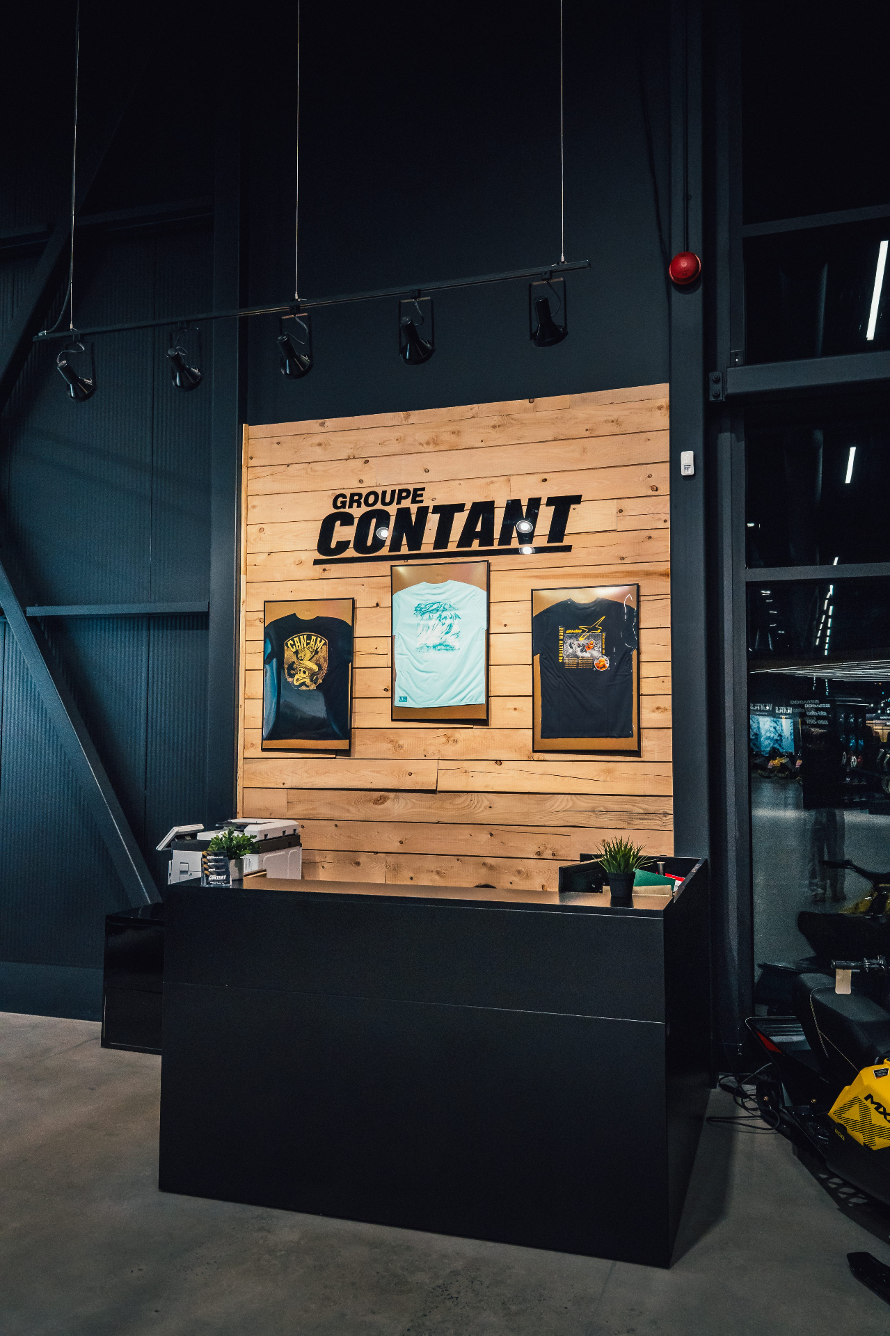 Mur signature Groupe Contant